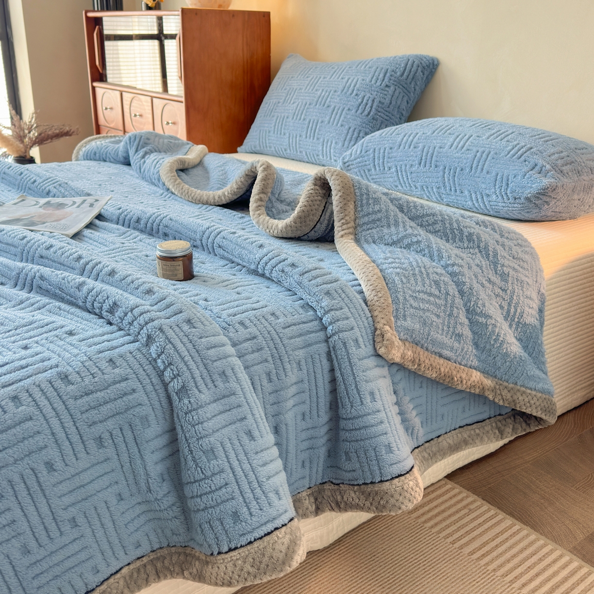 91家纺网 家纺一手货源 找家纺 欧邦 2025新款A类提花舒棉绒双面绒单层毯 贵族蓝