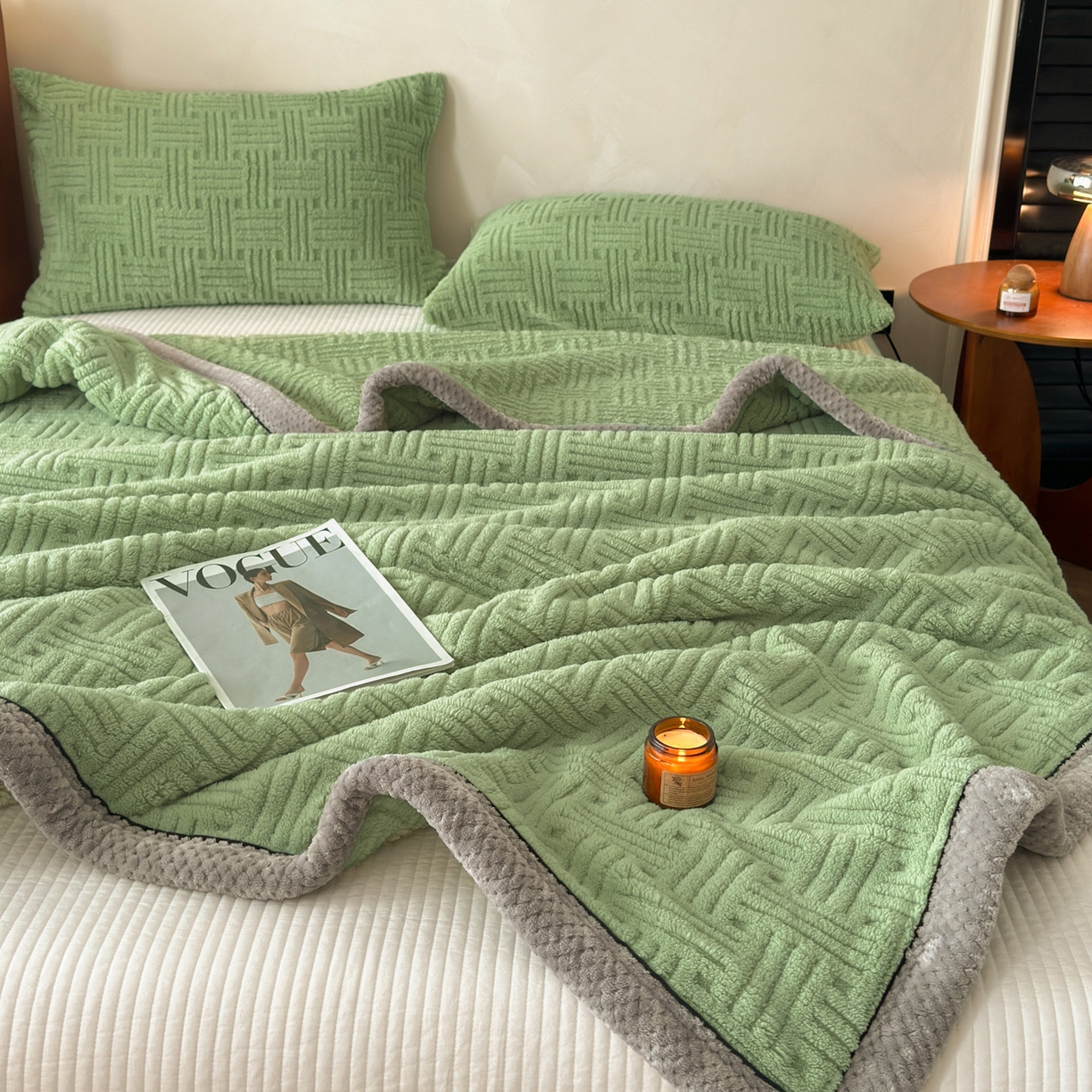 91家纺网 家纺一手货源 找家纺 欧邦 2025新款A类提花舒棉绒双面绒单层毯 青木绿