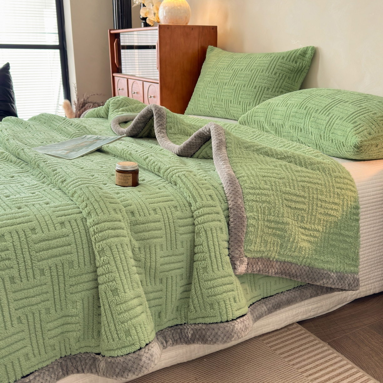 91家纺网 家纺一手货源 找家纺 欧邦 2025新款A类提花舒棉绒双面绒单层毯 青木绿