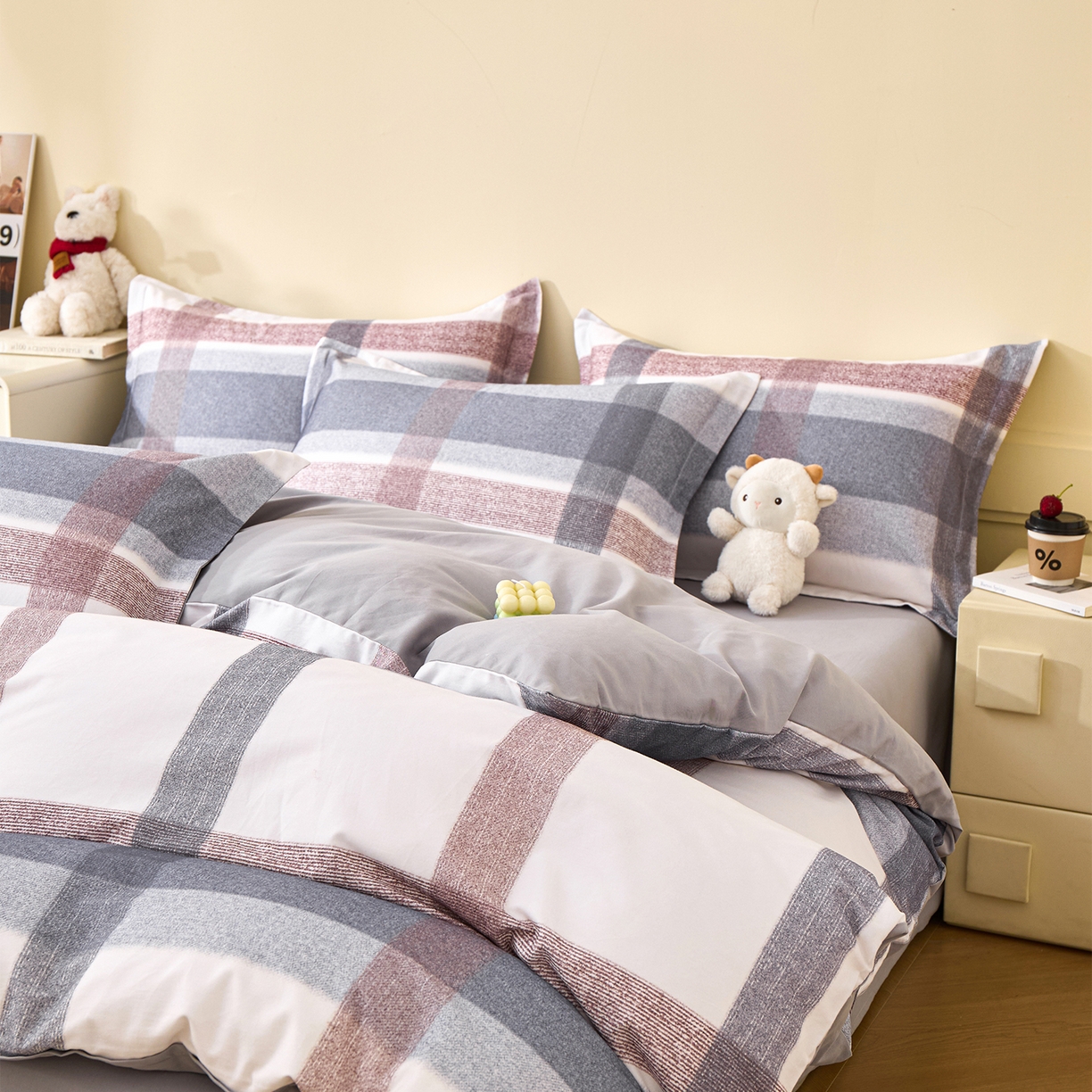 91家纺网 家纺一手货源 找家纺 元元家居（元元被业） 2025秋冬新款全棉纯棉磨毛印花四件套 佩德拉