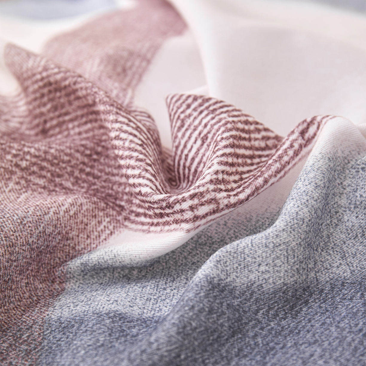 91家纺网 家纺一手货源 找家纺 元元家居（元元被业） 2025秋冬新款全棉纯棉磨毛印花四件套 佩德拉