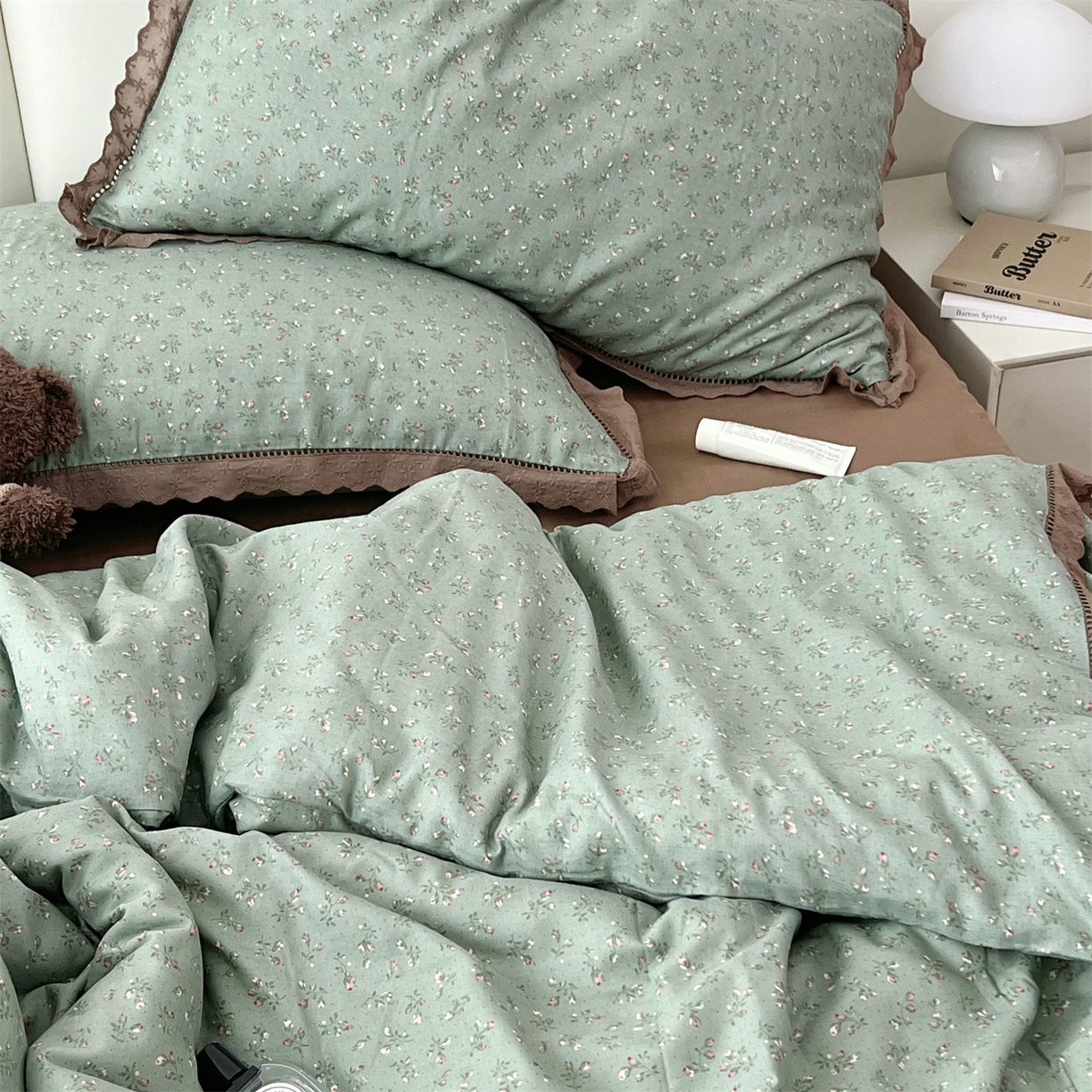 91家纺网 家纺一手货源 找家纺 荣轩2025新款全棉双层纱镂空花边工艺款四件套（铺床版）境禾