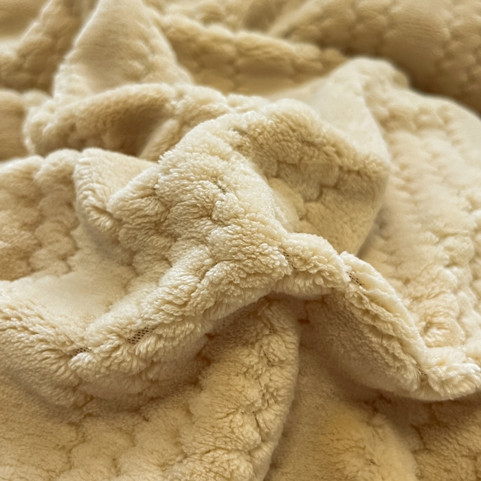 91家纺网 家纺一手货源 找家纺 小叮当家纺仓储工厂店 2025新款亲肤舒适成品提花包边牛奶绒四件套-提花 提花-杏驼