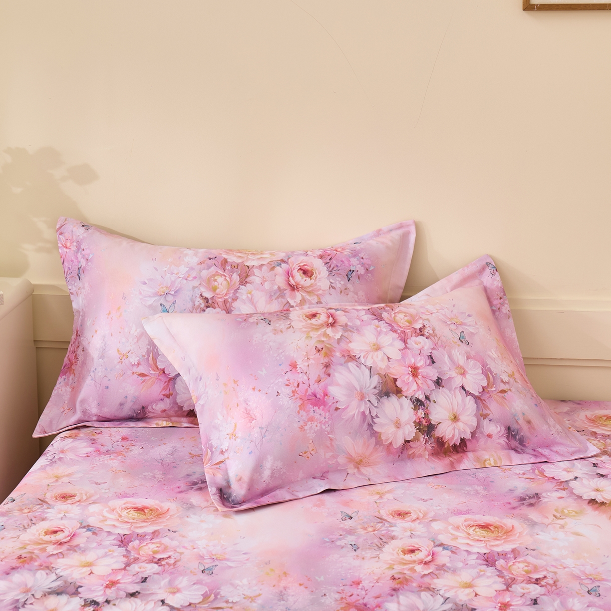 91家纺网 家纺一手货源 找家纺 元元家居（元元被业） 2025秋冬新款全棉纯棉磨毛印花单床单 花妍悦粉