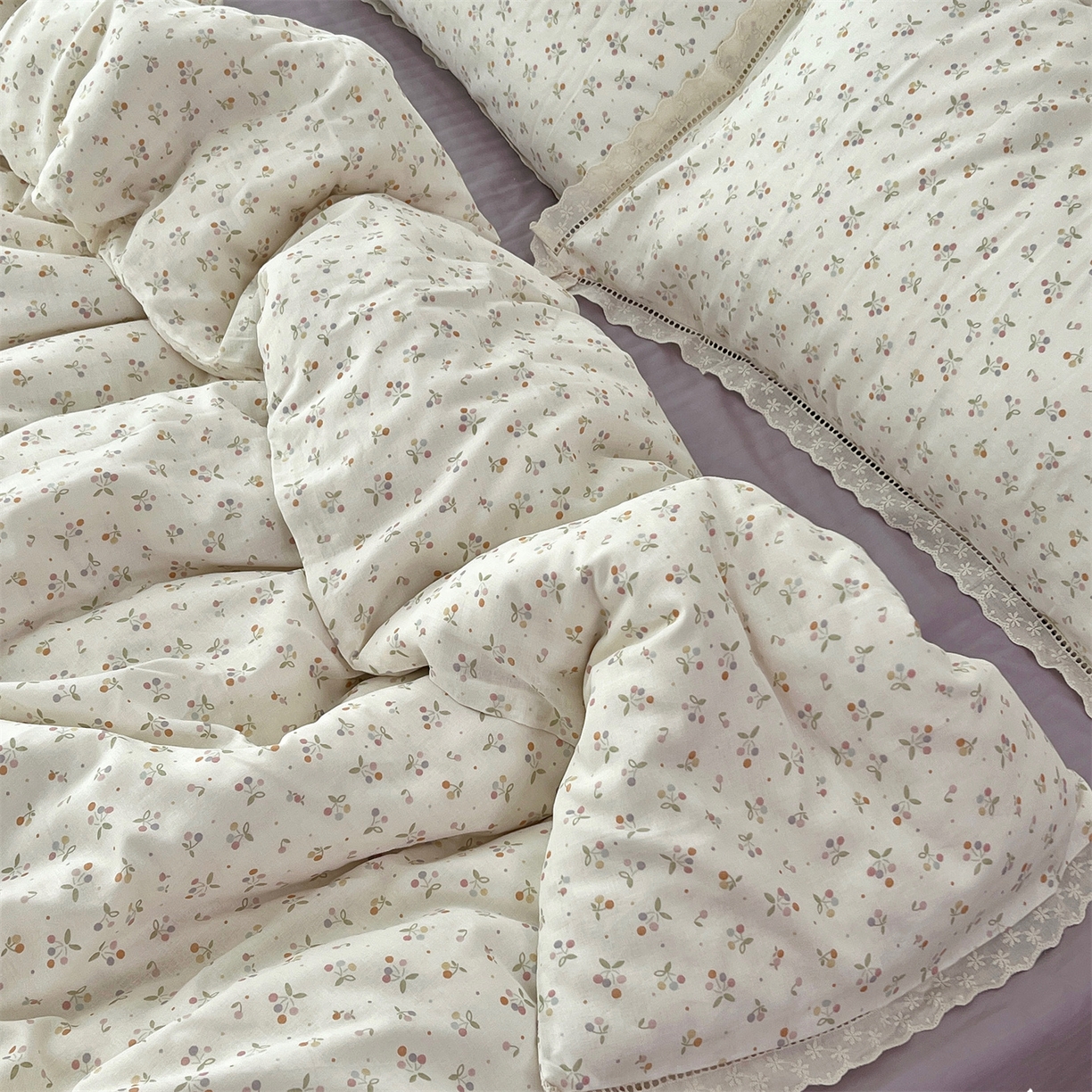 荣轩2025新款全棉双层纱镂空花边工艺款四件套（铺床版）茉白