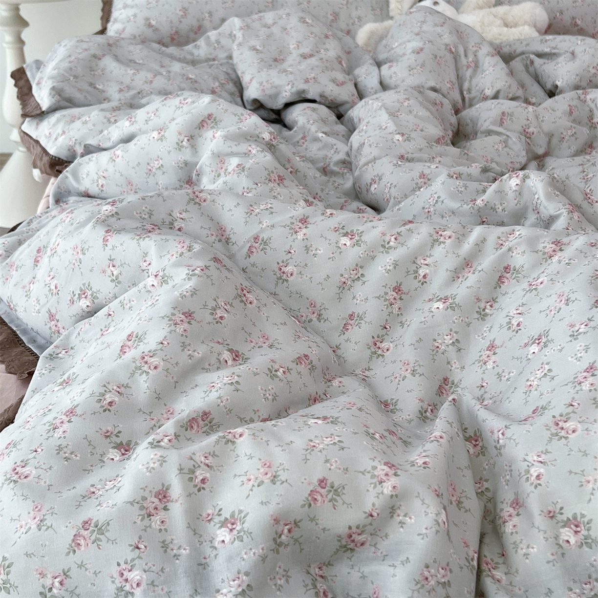 91家纺网 家纺一手货源 找家纺 荣轩2025新款全棉双层纱镂空花边工艺款四件套（铺床版）秋之禾