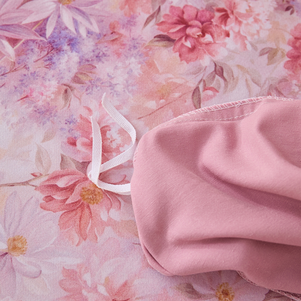 91家纺网 家纺一手货源 找家纺 元元家居（元元被业） 2025秋冬新款全棉纯棉磨毛印花四件套 邂逅粉