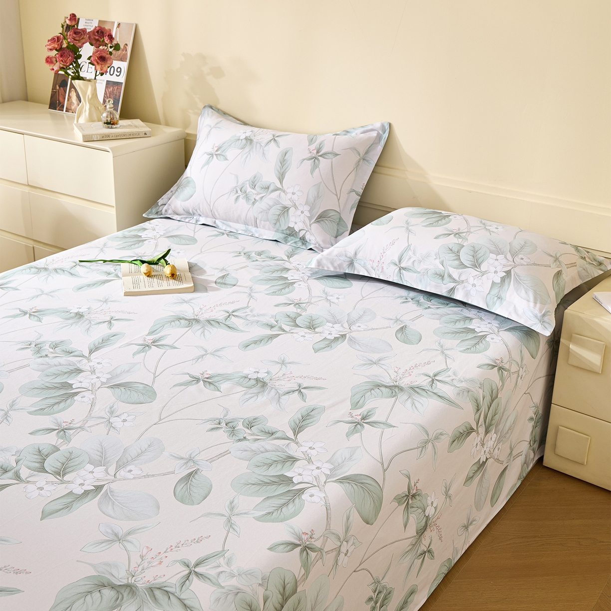 91家纺网 家纺一手货源 找家纺 元元家居（元元被业） 2025秋冬新款全棉纯棉磨毛印花单床单 落叶白霜