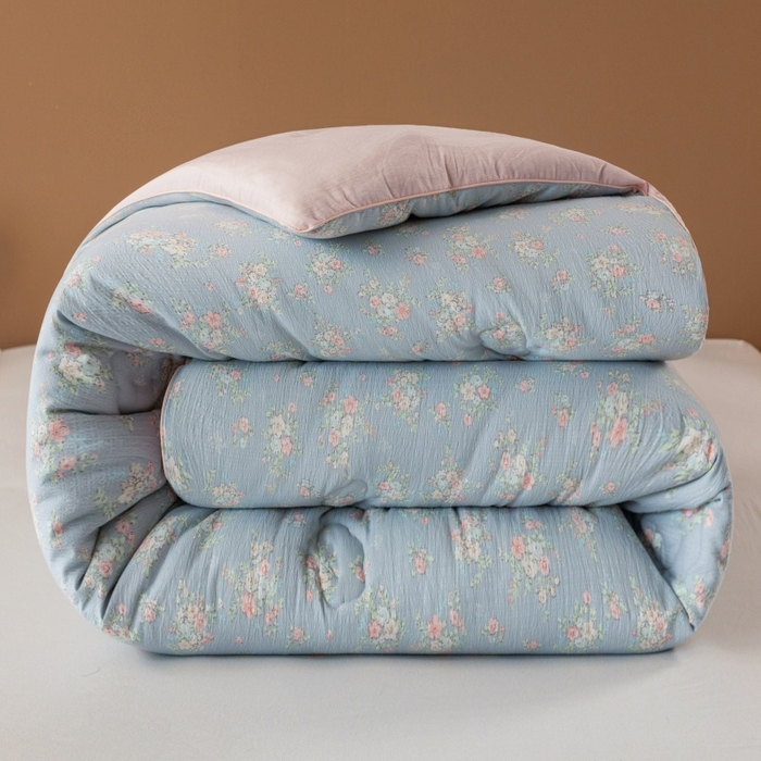 91家纺网 家纺一手货源 找家纺 小叮当家纺仓储工厂店 2025新款A类云感双层纱冬被春秋被被子被芯 风轻寄语