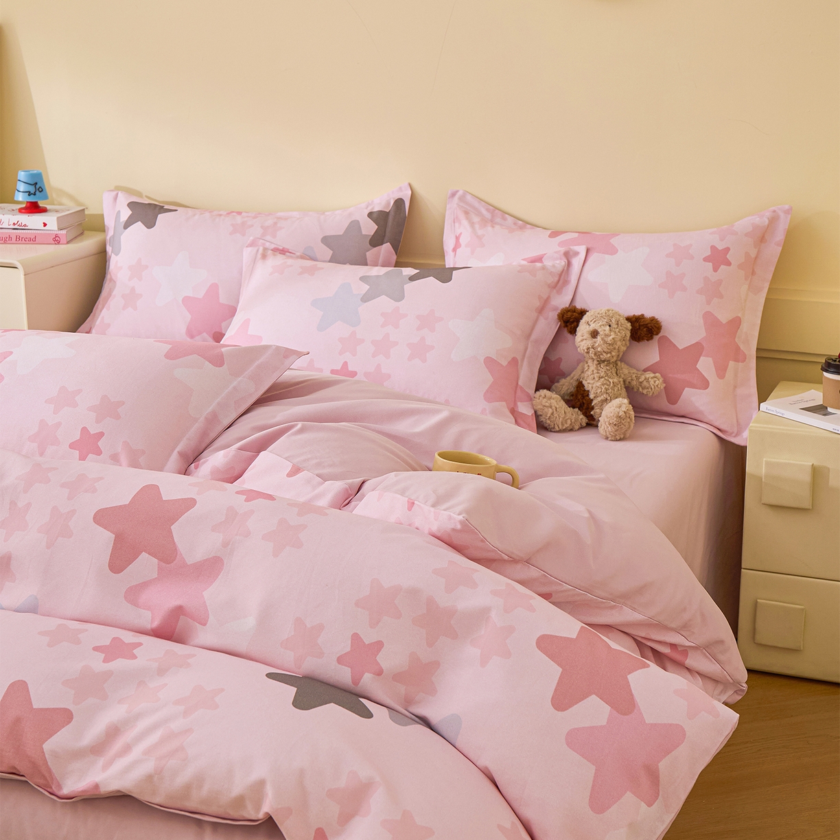 91家纺网 家纺一手货源 找家纺 元元家居（元元被业） 2025秋冬新款全棉纯棉磨毛印花四件套 星星格格