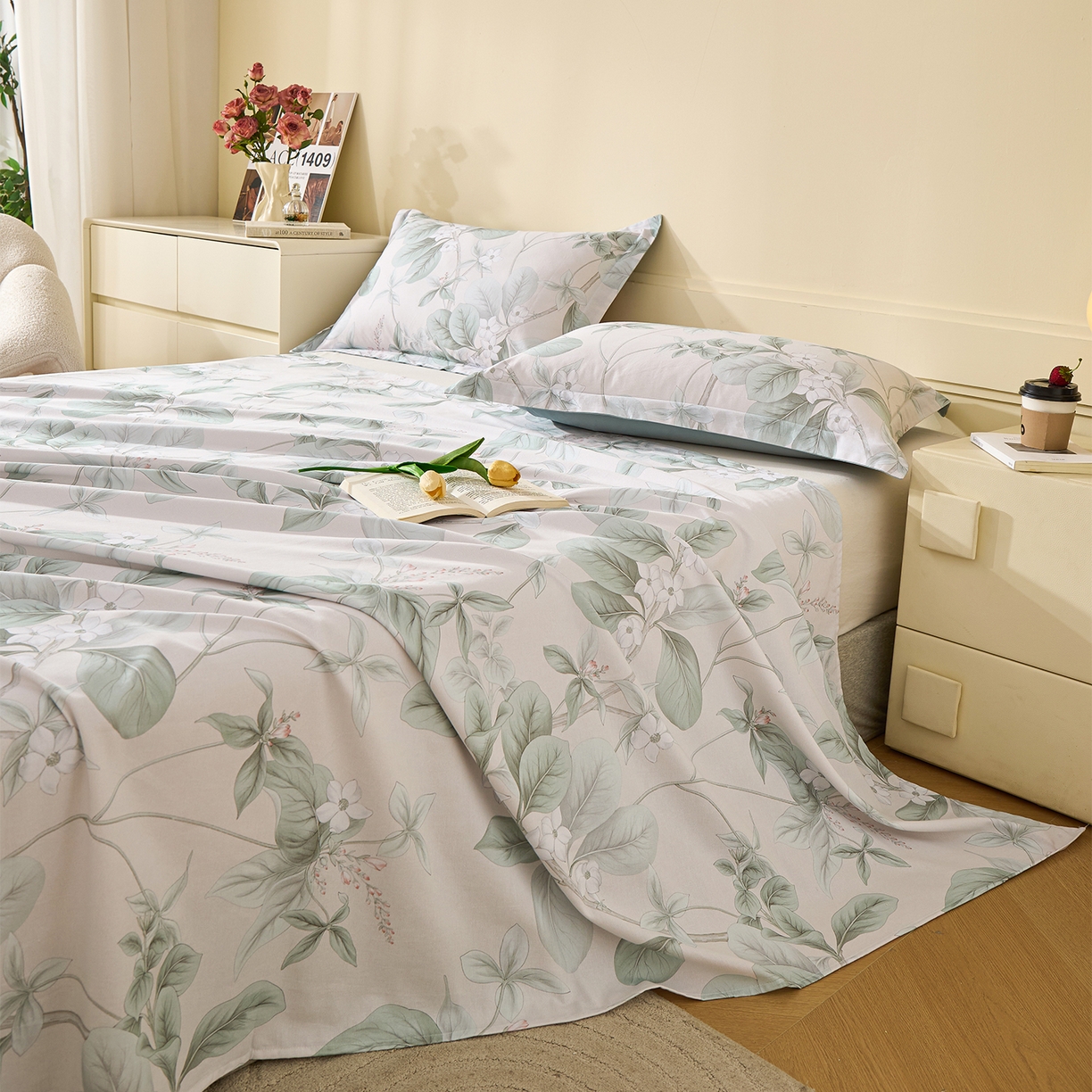 91家纺网 家纺一手货源 找家纺 元元家居（元元被业） 2025秋冬新款全棉纯棉磨毛印花单床单 落叶白霜