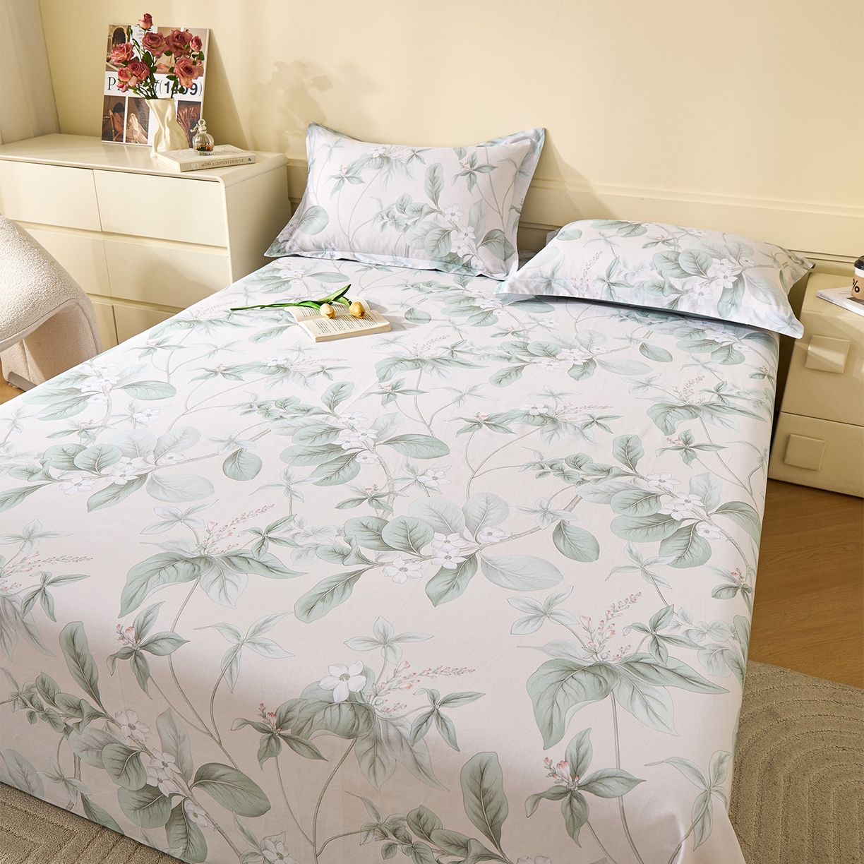 91家纺网 家纺一手货源 找家纺 元元家居（元元被业） 2025秋冬新款全棉纯棉磨毛印花单床单 落叶白霜