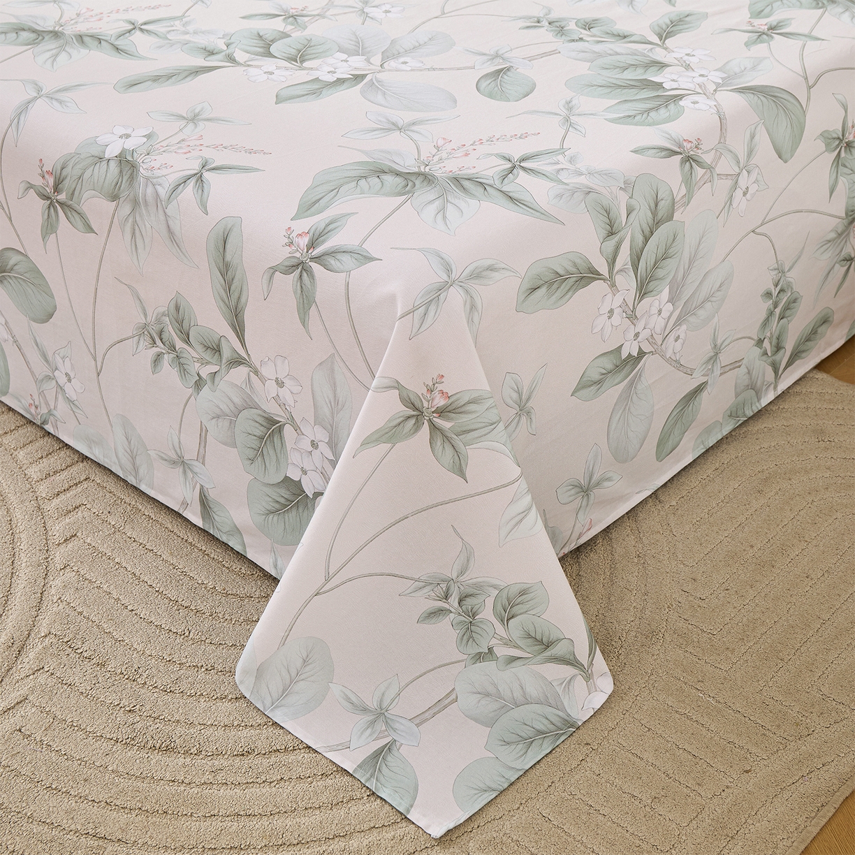 91家纺网 家纺一手货源 找家纺 元元家居（元元被业） 2025秋冬新款全棉纯棉磨毛印花单床单 落叶白霜