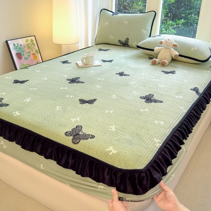 布柔 2025新款加厚牛奶绒花边床笠保暖印花夹棉床笠床垫保护套罩 蕾丝蝴蝶