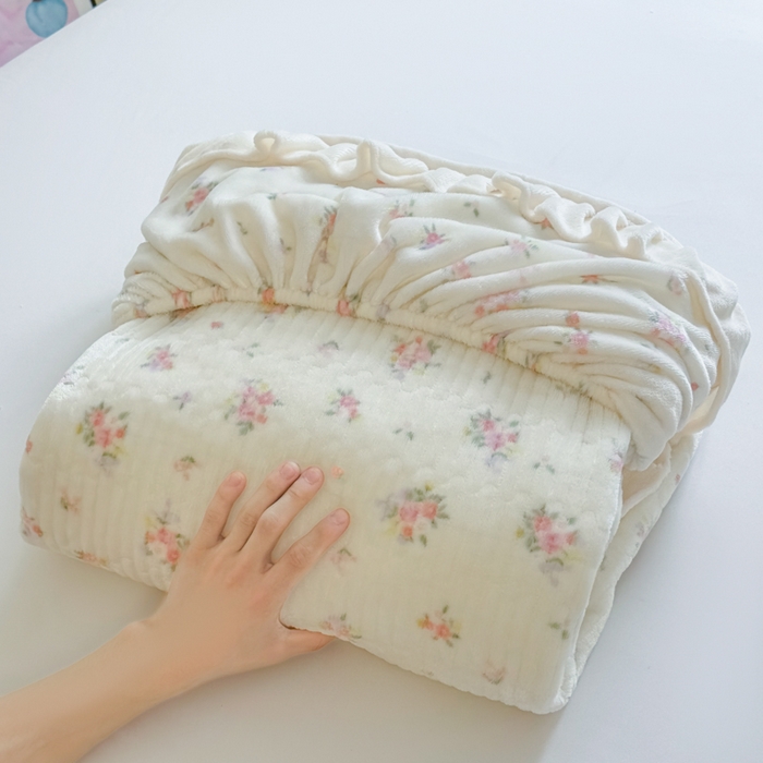 91家纺网 家纺一手货源 找家纺 布柔 2025新款加厚牛奶绒花边床笠保暖印花夹棉床笠床垫保护套罩 碎花米