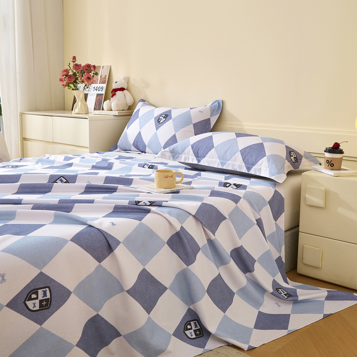 91家纺网 家纺一手货源 找家纺 元元家居（元元被业） 2025秋冬新款全棉纯棉磨毛印花单床单 骑士荣耀