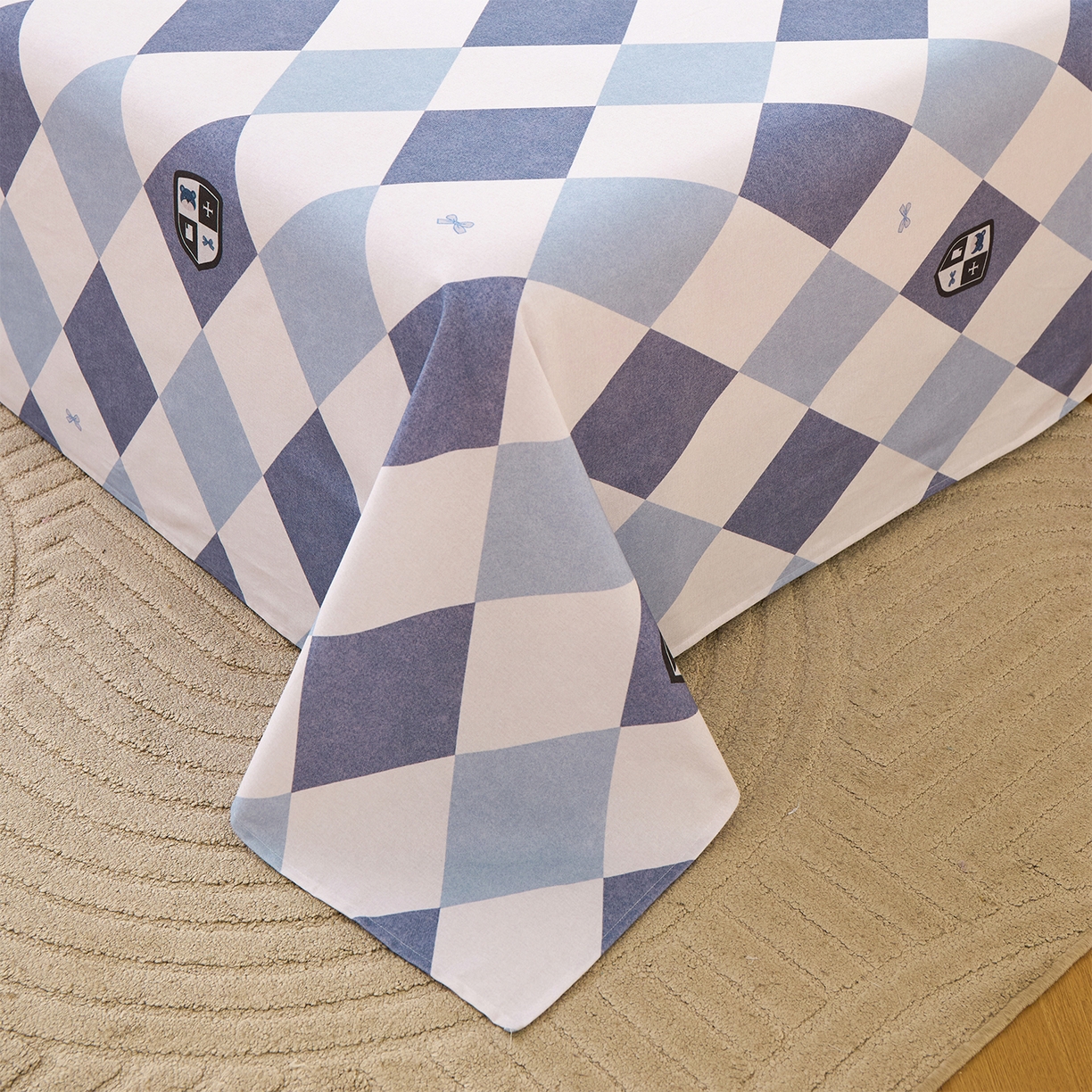 91家纺网 家纺一手货源 找家纺 元元家居（元元被业） 2025秋冬新款全棉纯棉磨毛印花单床单 骑士荣耀