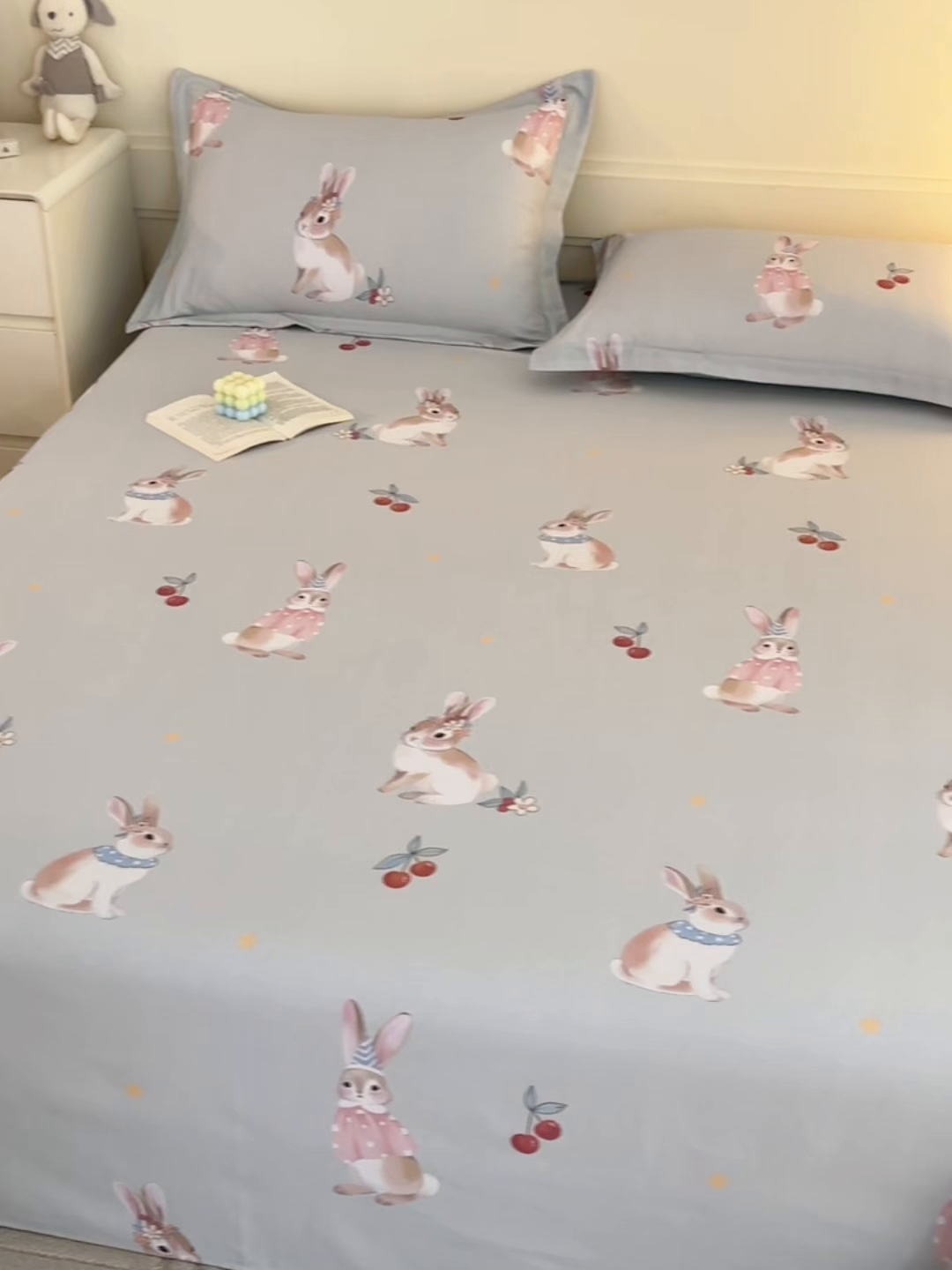 91家纺网 家纺一手货源 找家纺 元元家居（元元被业） 2025秋冬新款全棉纯棉磨毛印花单床单 小萌免