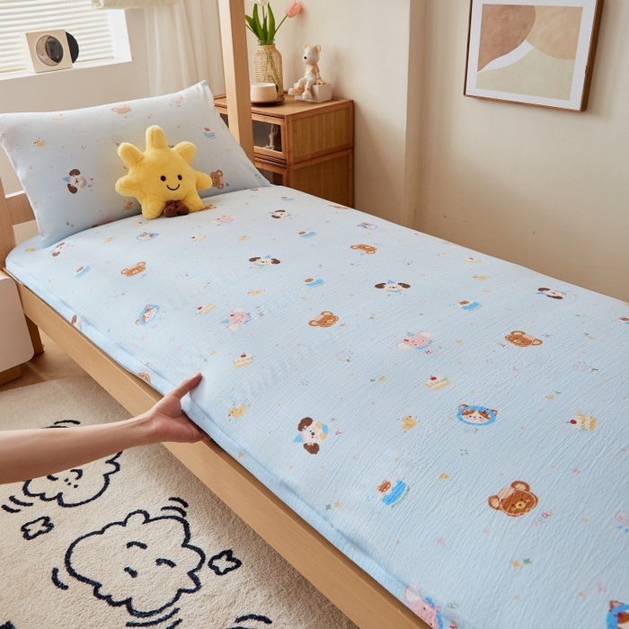 91家纺网 家纺一手货源 找家纺 小叮当家纺仓储工厂店 2025新款亲肤舒适A类云感水洗棉双层纱鱼鳞网棉花印花床褥 生日宴会-蓝