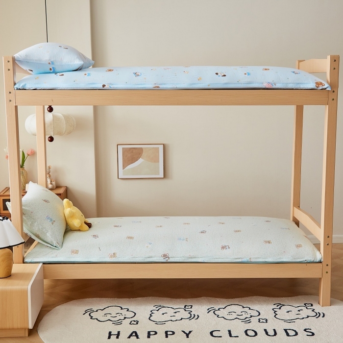 91家纺网 家纺一手货源 找家纺 小叮当家纺仓储工厂店 2025新款亲肤舒适A类云感水洗棉双层纱鱼鳞网棉花印花床褥 少女象