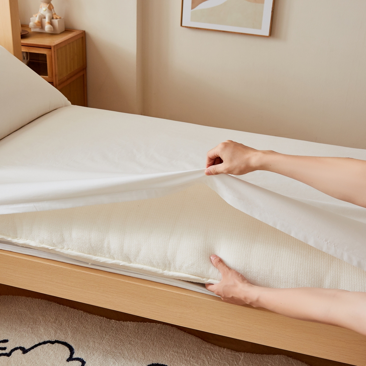 小叮当家纺仓储工厂店 2025新款亲肤舒适A类云感水洗棉双层纱鱼鳞网棉花印花床褥 白色