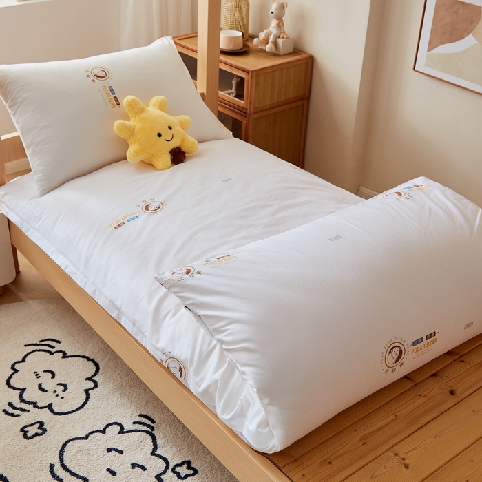 91家纺网 家纺一手货源 找家纺 小叮当家纺仓储工厂店 2025新款亲肤舒适A类云感水洗棉双层纱鱼鳞网棉花印花床褥 北极熊鱼鳞网棉花床褥