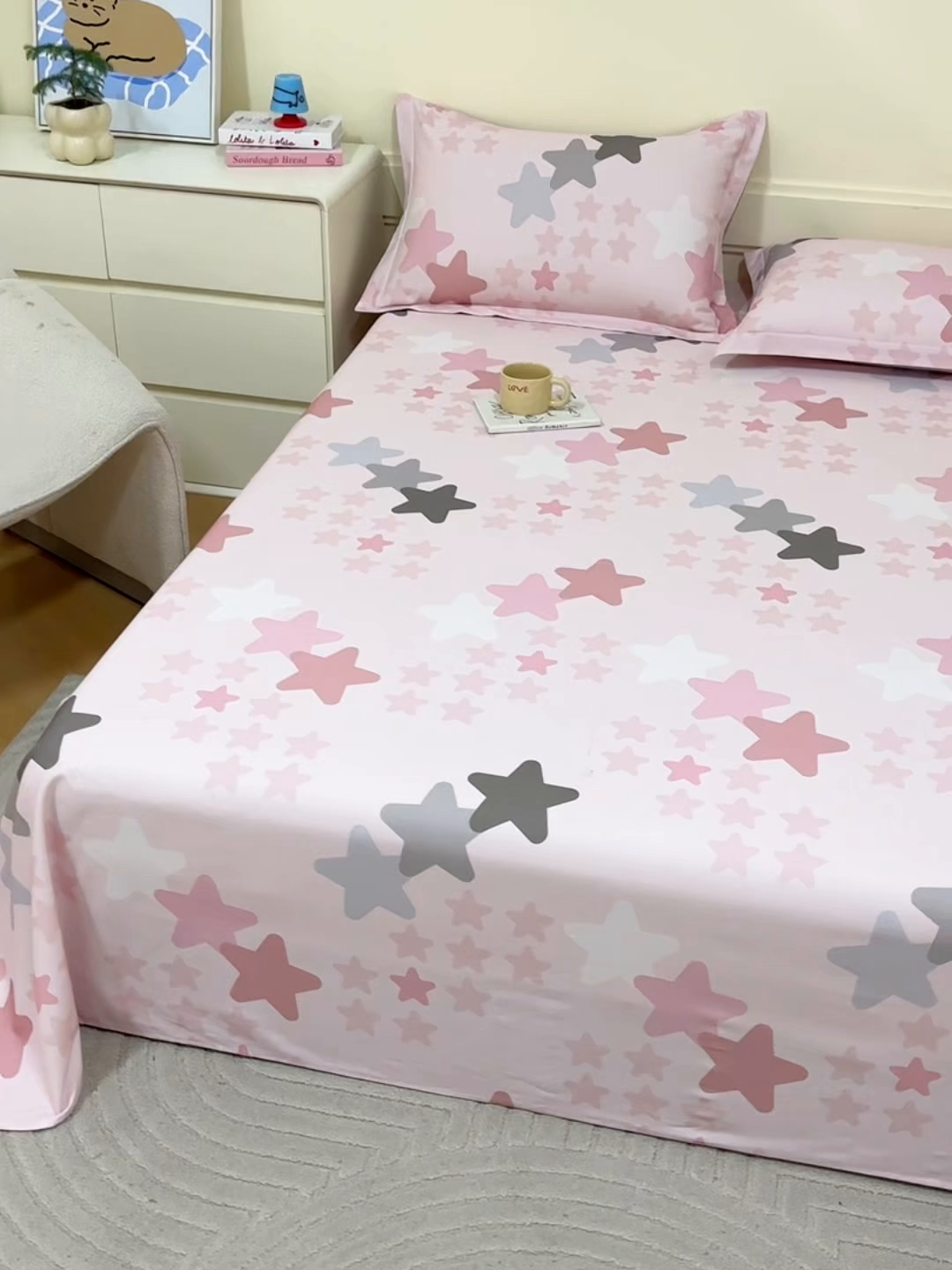 91家纺网 家纺一手货源 找家纺 元元家居（元元被业） 2025秋冬新款全棉纯棉磨毛印花单床单 星星格格