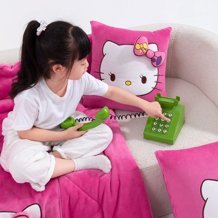 91家纺网 家纺一手货源 找家纺 （总）照世家纺 2025新款牛奶绒立体三丽鸥抱枕被