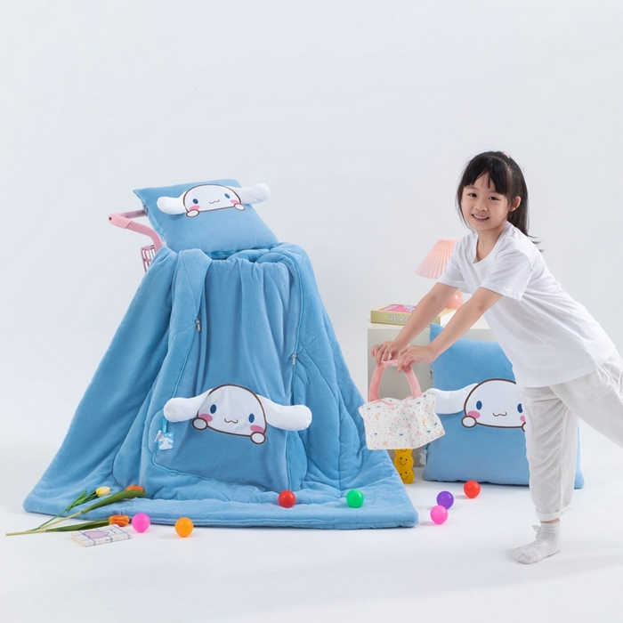 91家纺网 家纺一手货源 找家纺 照世家纺 2025新款牛奶绒立体三丽鸥抱枕被 玉桂狗