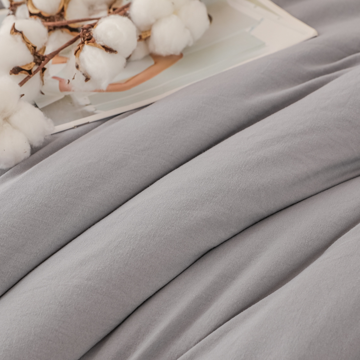 91家纺网 家纺一手货源 找家纺 小叮当家纺仓储工厂店 2025新款A类水洗棉新疆棉花全棉纯棉被无印风冬被加厚保暖被子被芯四季通用 新疆棉花被-淡雅灰
