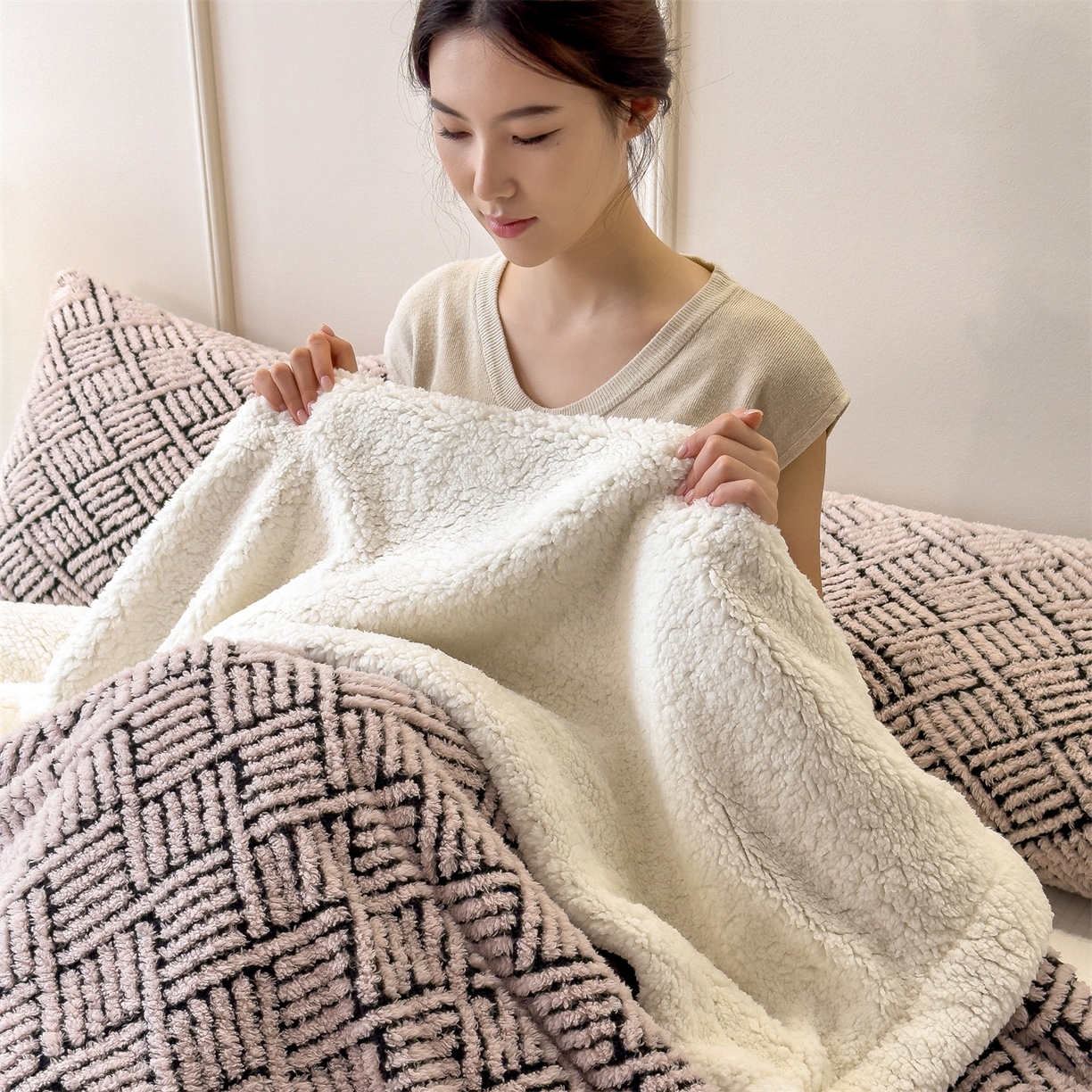 91家纺网 家纺一手货源 找家纺 （总）乐家欣 2025新款双面暖绒毛毯