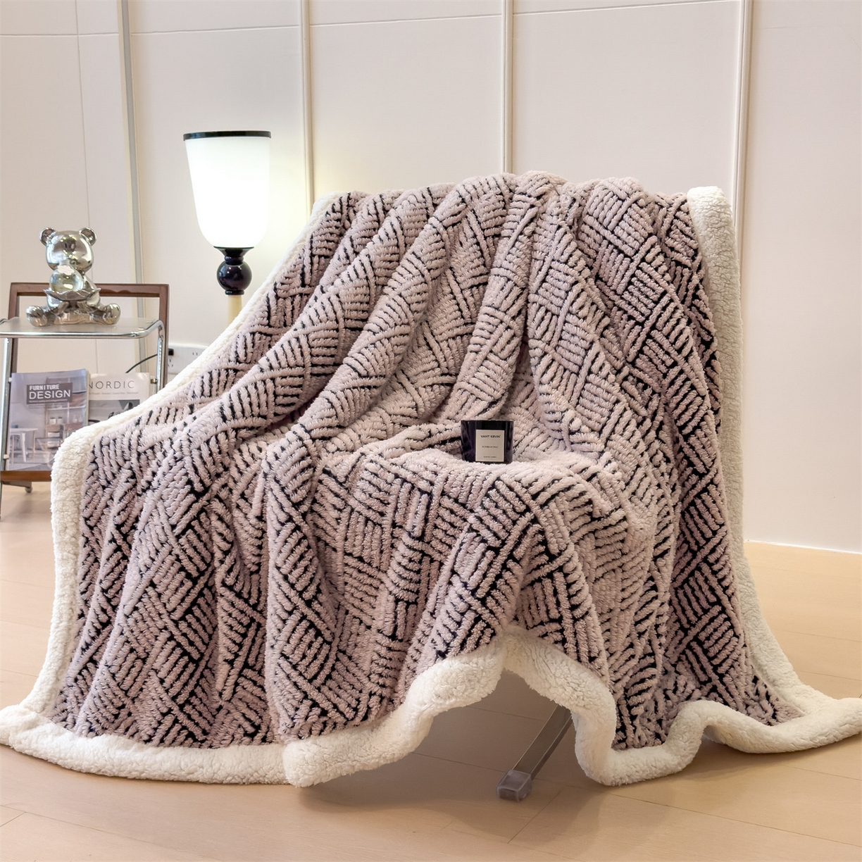 91家纺网 家纺一手货源 找家纺 乐家欣 2024新款A类抗菌冰豆豆床裙款凉席 菱格-玉米黄