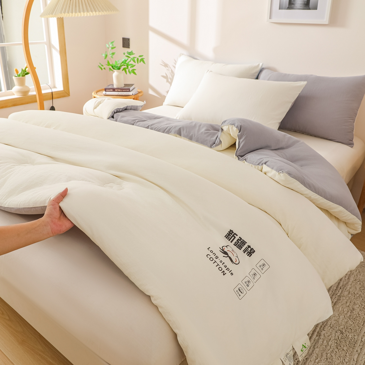 91家纺网 家纺一手货源 找家纺 小叮当家纺仓储工厂店 2025新款A类水洗棉新疆棉花全棉纯棉被无印风冬被加厚保暖被子被芯四季通用 新疆棉花被-白拼灰