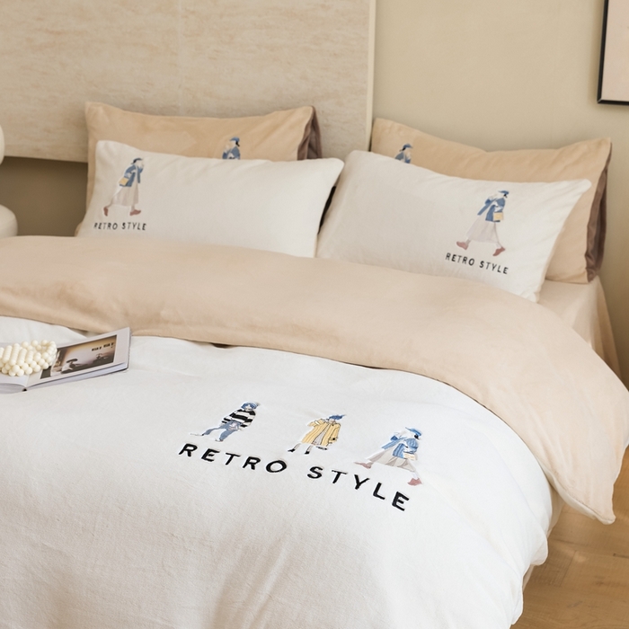 91家纺网 家纺一手货源 找家纺 （总）121【牛奶绒刺绣四件套】2025新款毛毯被子四件套单件床单被套床笠珊瑚绒牛奶绒冬被法兰绒兔毛绒刺绣男孩-Boy系列场景二