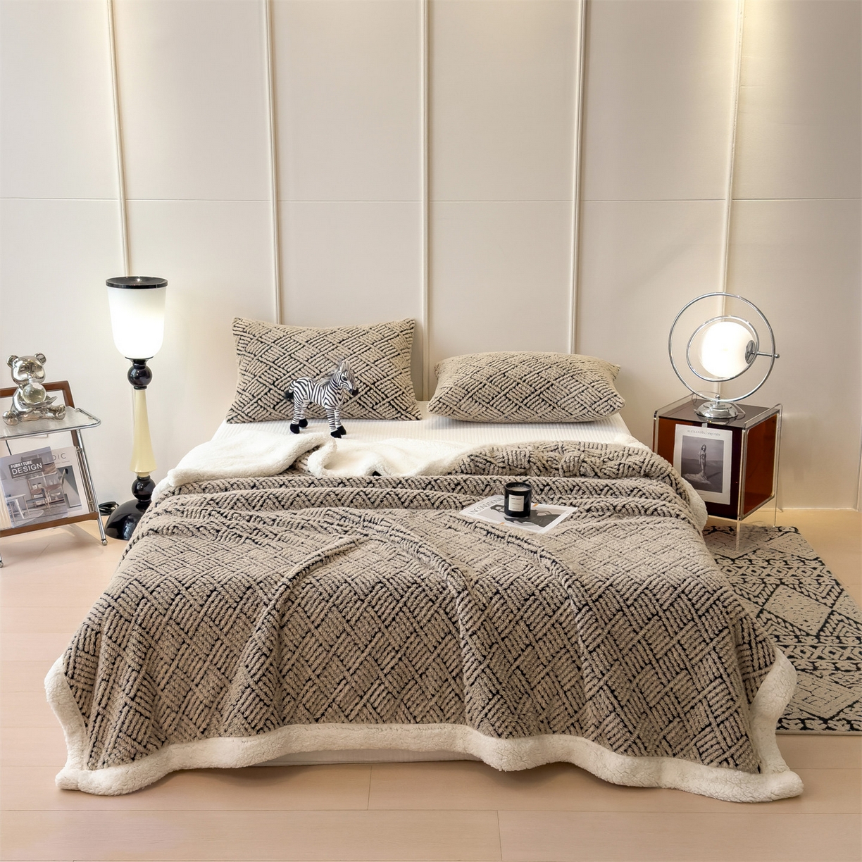 91家纺网 家纺一手货源 找家纺 乐家欣 2025新款双面暖绒毛毯 梦境-米驼