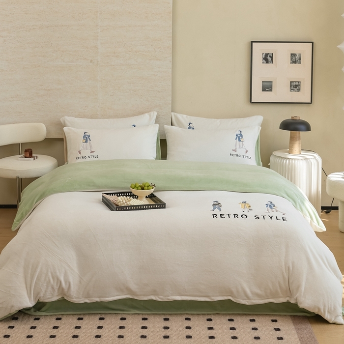 91家纺网 家纺一手货源 找家纺 121【牛奶绒刺绣四件套】2025新款毛毯被子四件套单件床单被套床笠珊瑚绒牛奶绒冬被法兰绒兔毛绒刺绣男孩-Boy系列场景二 baby-浅绿