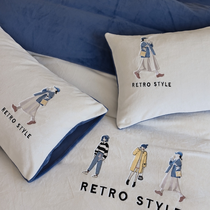 91家纺网 家纺一手货源 找家纺 121【牛奶绒刺绣四件套】2025新款毛毯被子四件套单件床单被套床笠珊瑚绒牛奶绒冬被法兰绒兔毛绒刺绣男孩-Boy系列场景二 baby-雾兰