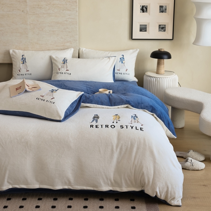 91家纺网 家纺一手货源 找家纺 121【牛奶绒刺绣四件套】2025新款毛毯被子四件套单件床单被套床笠珊瑚绒牛奶绒冬被法兰绒兔毛绒刺绣男孩-Boy系列场景二 baby-雾兰