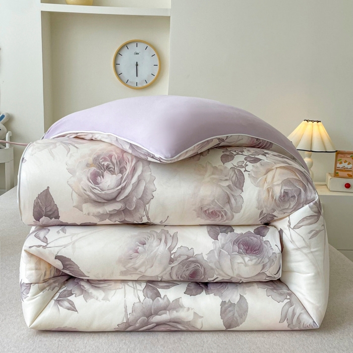 91家纺网 家纺一手货源 找家纺 小禹仔家纺  2025新款亲肤柔软大豆被数码印花针织棉大豆被冬被子被芯春秋被 俏佳人紫