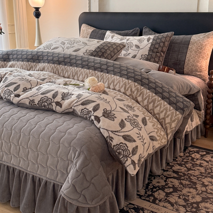 91家纺网 家纺一手货源 找家纺 金盛皇朝家纺 2025新款高克重美拉德牛奶绒床单床盖单件三件四件套 花影拓白