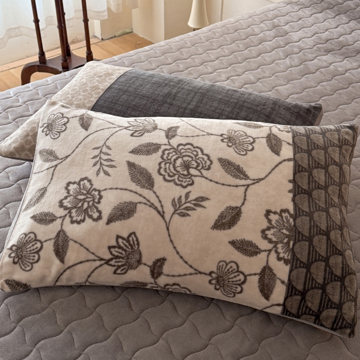 91家纺网 家纺一手货源 找家纺 金盛皇朝家纺 2025新款高克重美拉德牛奶绒床单床盖单件三件四件套 花影拓白