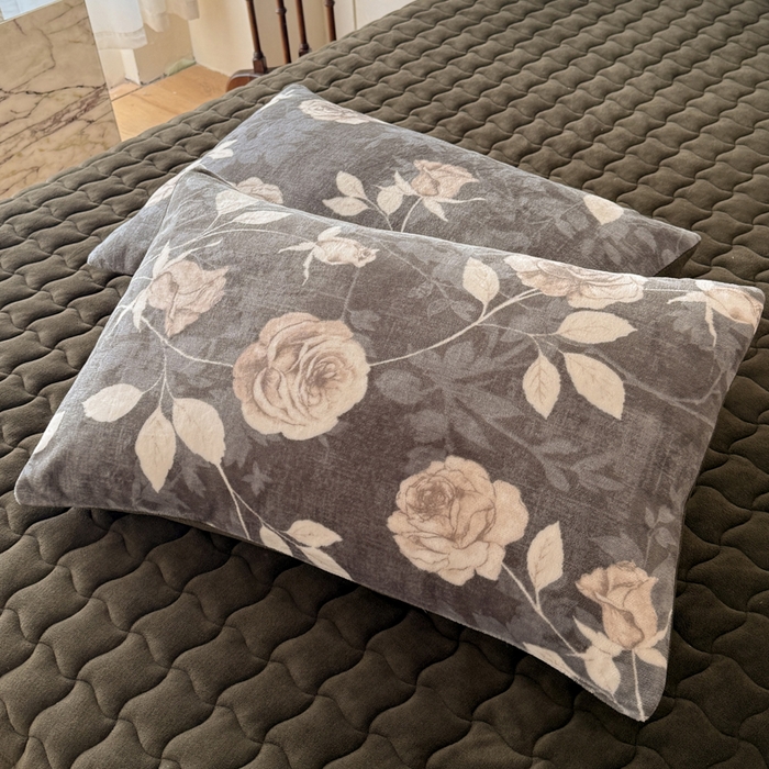 91家纺网 家纺一手货源 找家纺 金盛皇朝家纺 2025新款高克重美拉德牛奶绒床单床盖单件三件四件套 白玫映墨