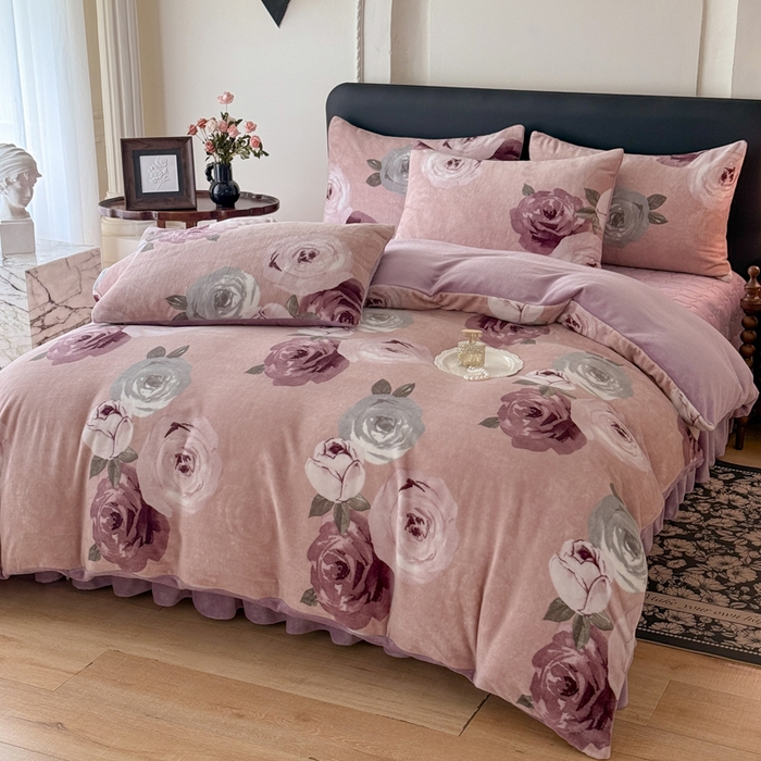 91家纺网 家纺一手货源 找家纺 金盛皇朝家纺 2025新款高克重美拉德牛奶绒床单床盖单件三件四件套 墨紫花魁