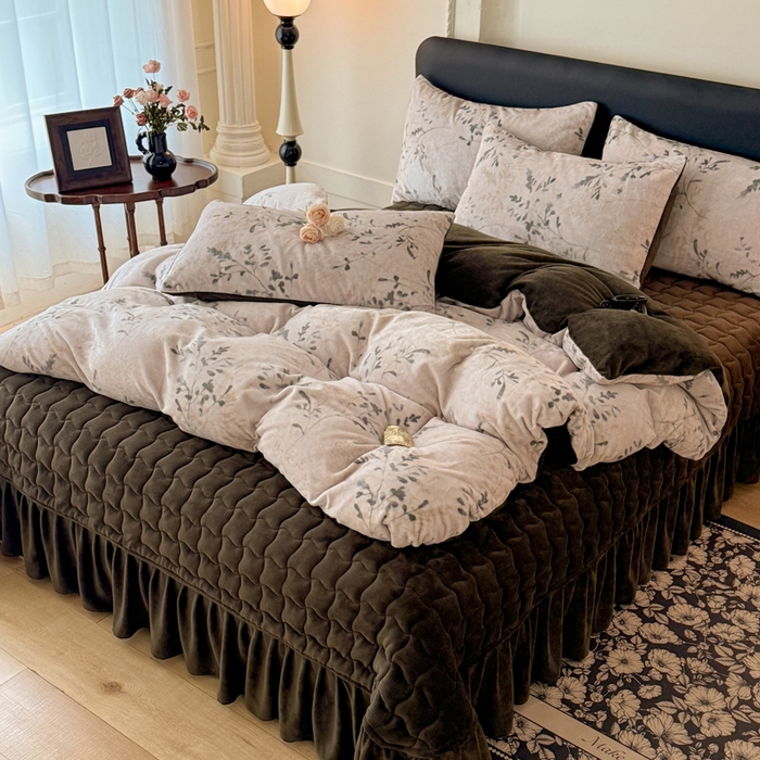 91家纺网 家纺一手货源 找家纺 金盛皇朝家纺 2025新款高克重美拉德牛奶绒床单床盖单件三件四件套 青枝缀叶