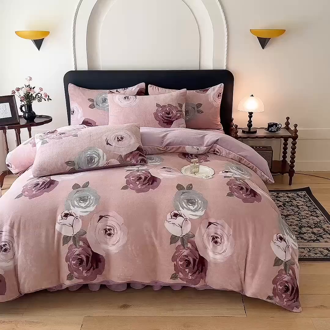 91家纺网 家纺一手货源 找家纺 金盛皇朝家纺 2025新款高克重美拉德牛奶绒床单床盖单件三件四件套 墨紫花魁