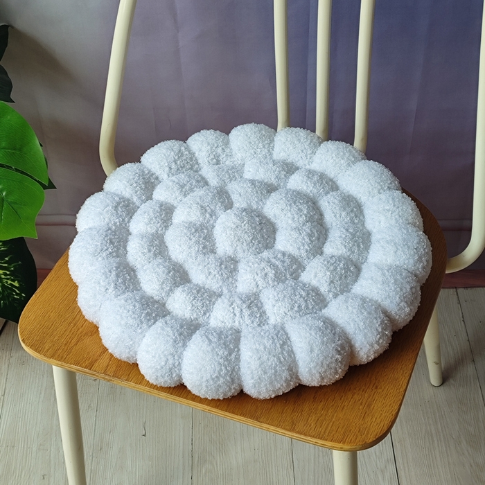 91家纺网 家纺一手货源 找家纺 （总）李帅家居 2025新款泰迪绒编织饼干坐垫手工馒头坐垫沙发垫椅子垫批发抱枕