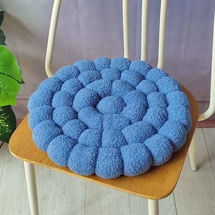 91家纺网 家纺一手货源 找家纺 （总）李帅家居 2025新款泰迪绒编织饼干坐垫手工馒头坐垫沙发垫椅子垫批发抱枕