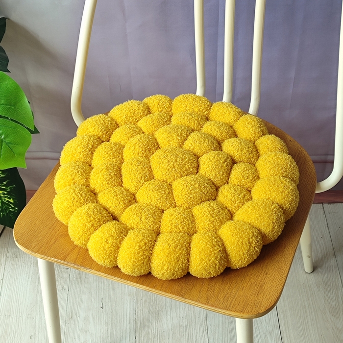 91家纺网 家纺一手货源 找家纺 （总）李帅家居 2025新款泰迪绒编织饼干坐垫手工馒头坐垫沙发垫椅子垫批发抱枕