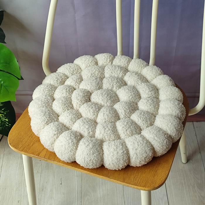 91家纺网 家纺一手货源 找家纺 （总）李帅家居 2025新款泰迪绒编织饼干坐垫手工馒头坐垫沙发垫椅子垫批发抱枕