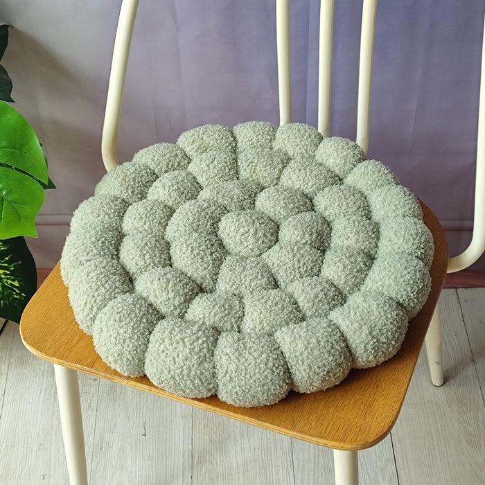 91家纺网 家纺一手货源 找家纺 （总）李帅家居 2025新款泰迪绒编织饼干坐垫手工馒头坐垫沙发垫椅子垫批发抱枕